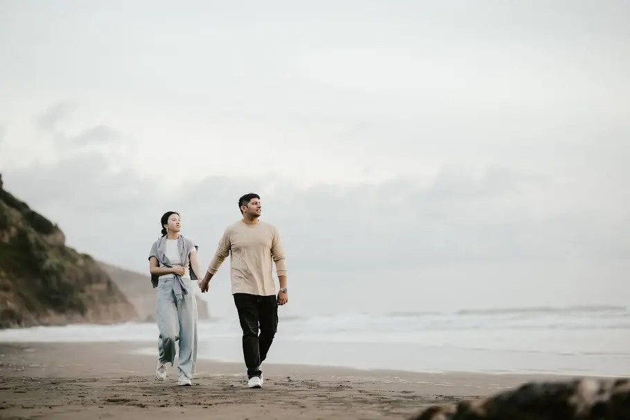 Why Candid Wedding Photography Tells a Better Story Than Posed Photos