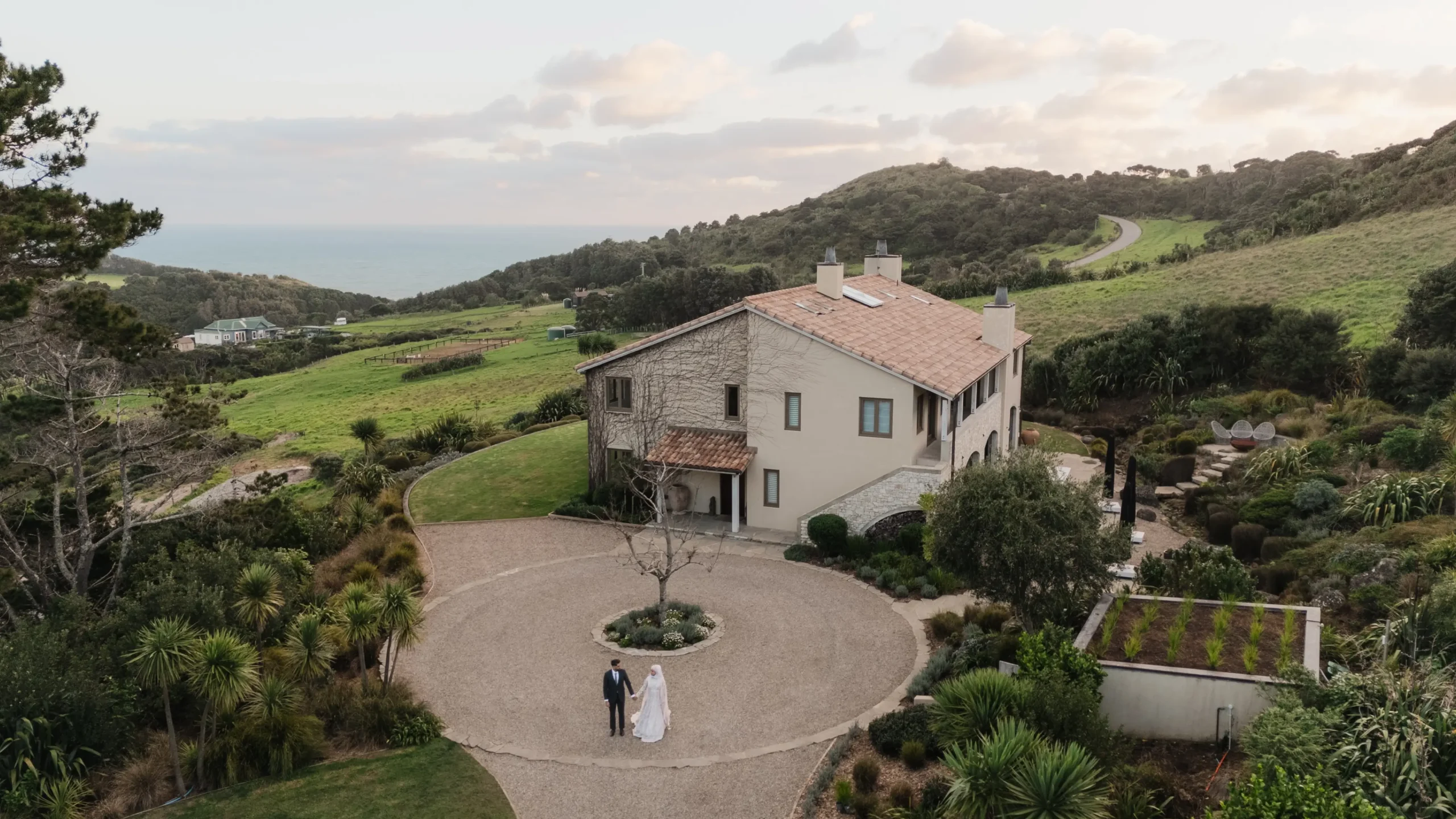 Balance in Photography Why It Matters for Beautiful Wedding Photos (1)
