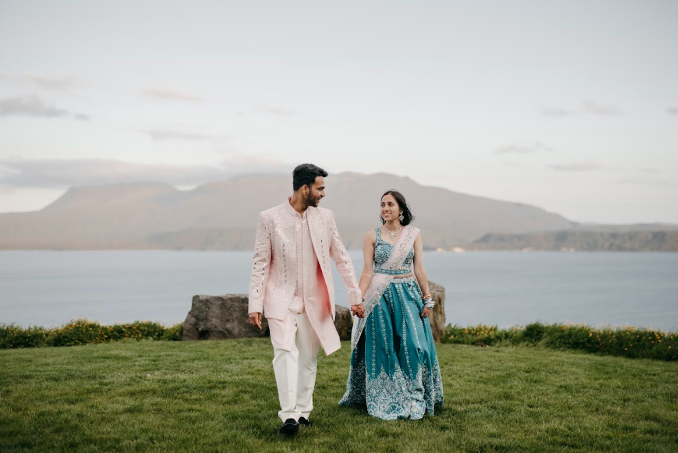 How to Capture Wedding Photos in Bad Weather and How to Frame Them