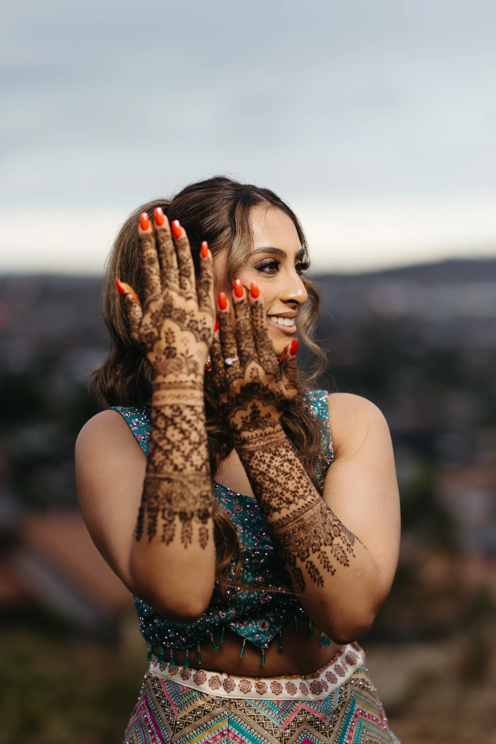 Yes. We can plan coverage for pre-wedding events, ceremonies, receptions and related traditions across several days, with a schedule tailored to your celebration.