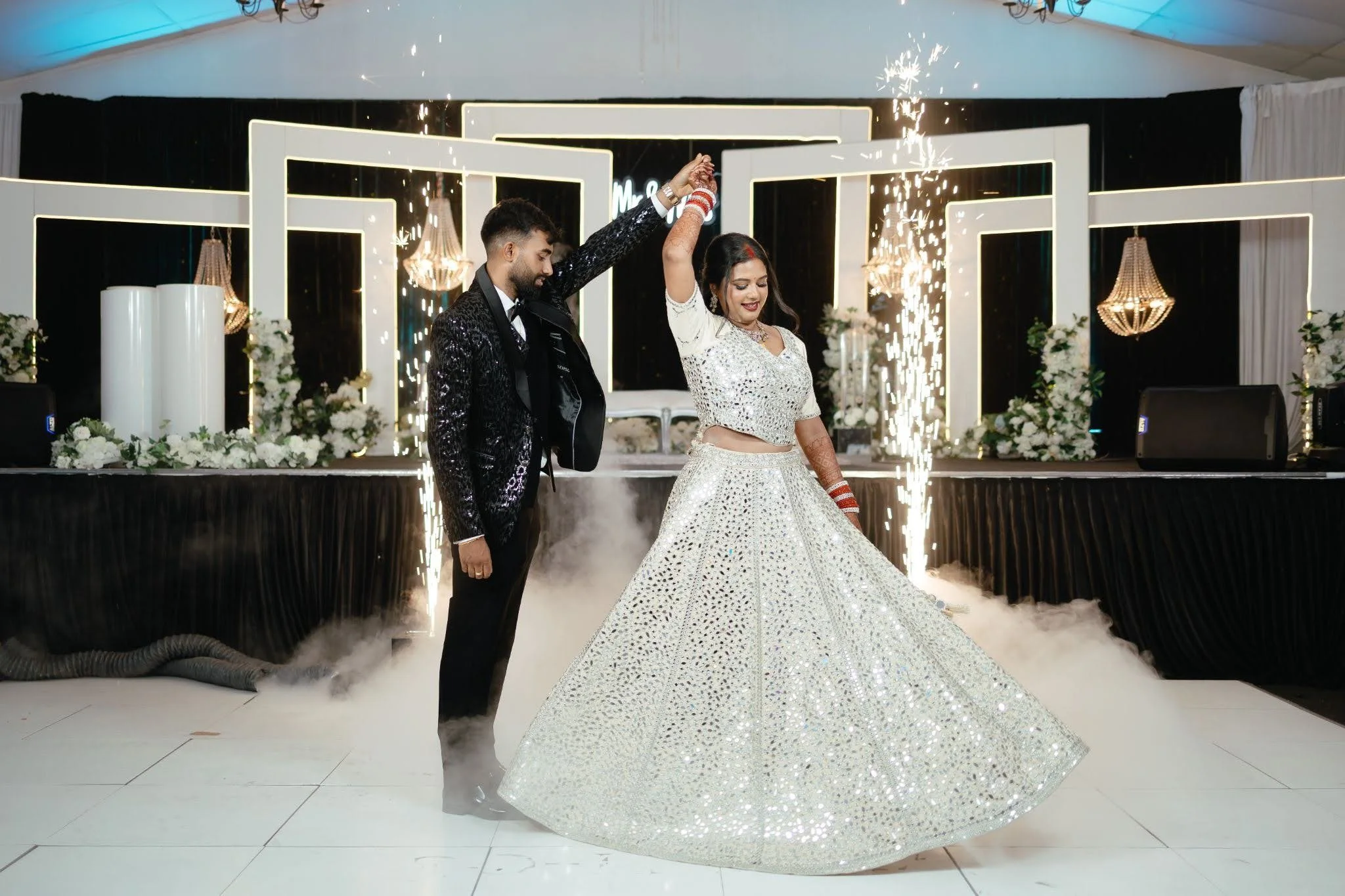 The Ultimate Wedding Day Timeline for Photography: A Stress-Free Guide to Perfect Wedding Photos